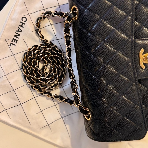 Chanel Classic Flap Bag Caviar Small 2022 series - Picture 16 of 16